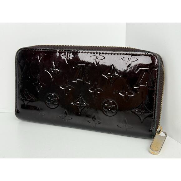 Louis Vuitton Monogram Vernis Zippy Wallet Amarante with Gold Hardware - Picture 1 of 11